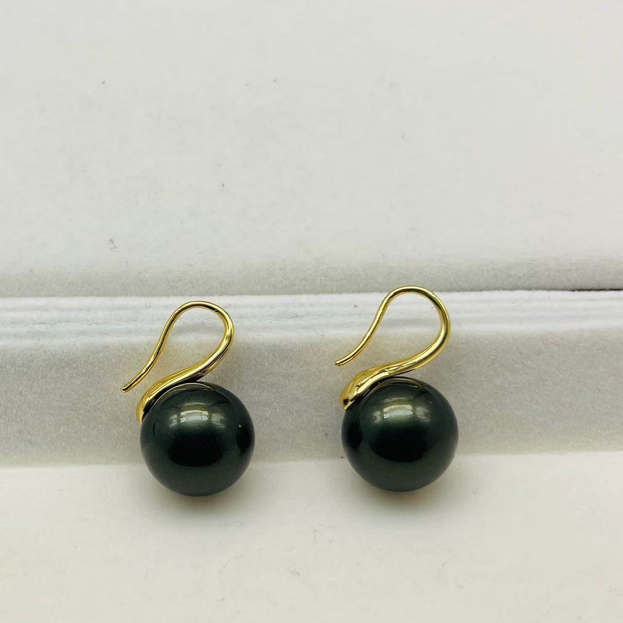 【双双甄选】 K17精美时尚饰品约14mm 多样性发货