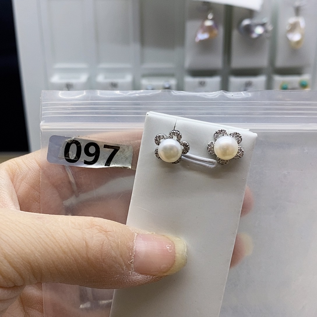 颈饰合金淡水珍珠