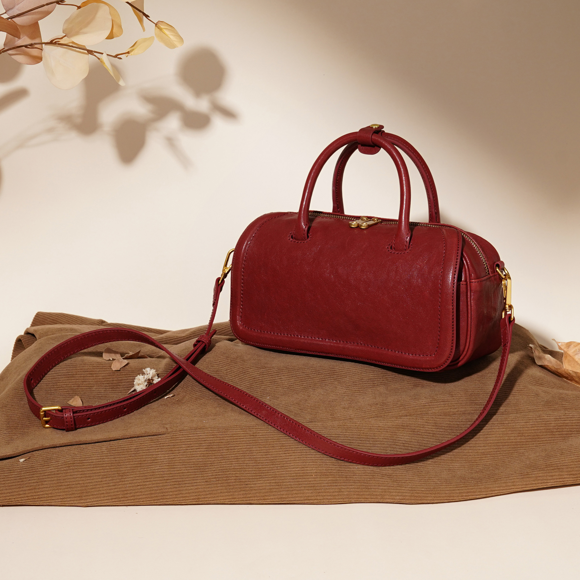 岩牛【小浩一生】新款复古保龄球包大号女时尚波士顿百搭肩包YN3654