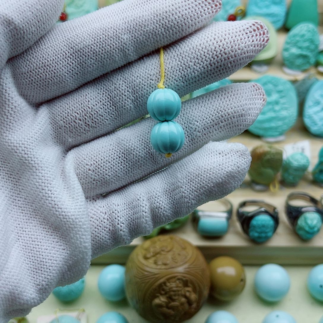 绿松石未镶嵌珠宝奇石