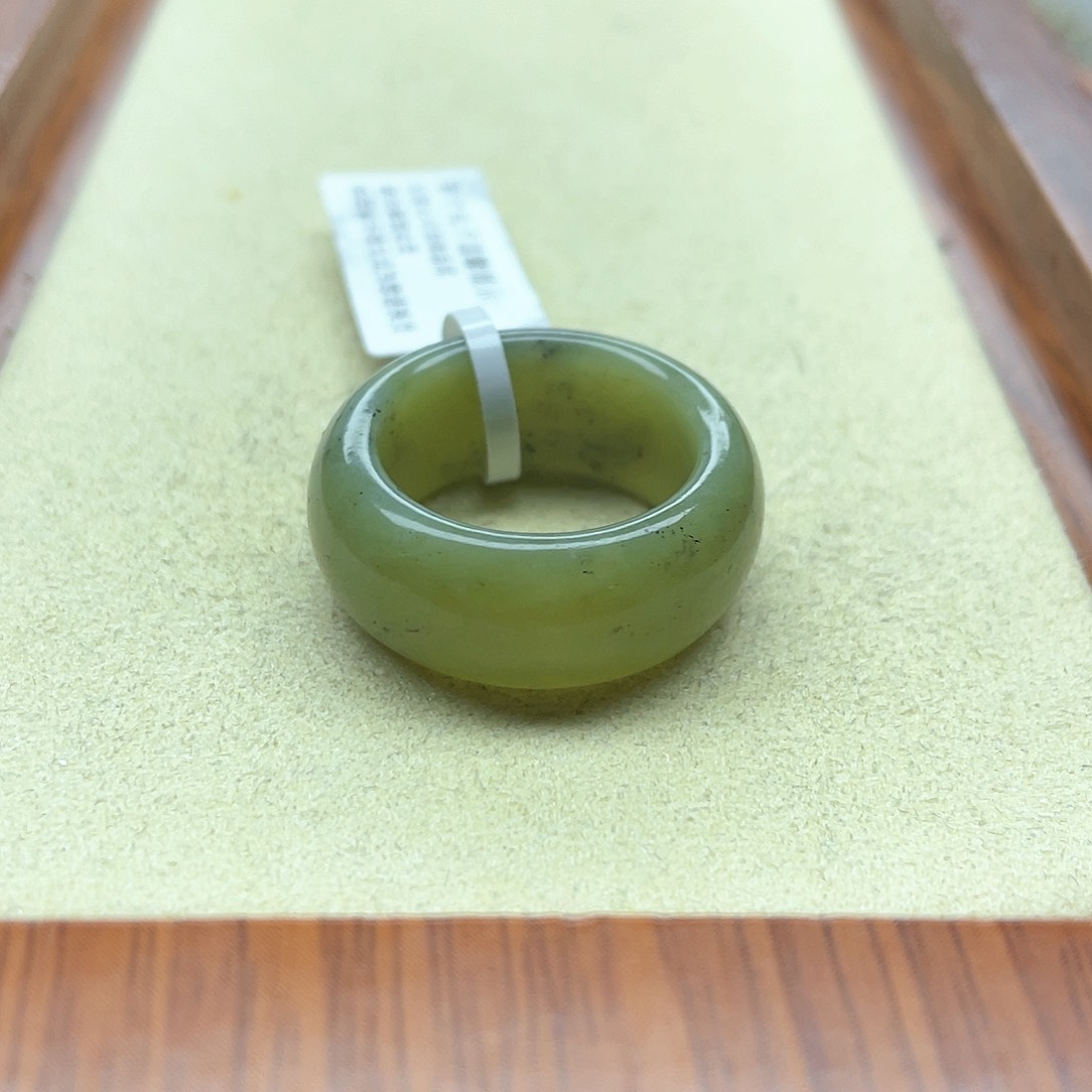 未镶嵌戒指和田玉11青花轮胎17码