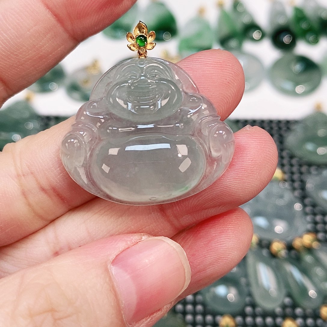 翡翠颈饰18K金镶嵌吊坠