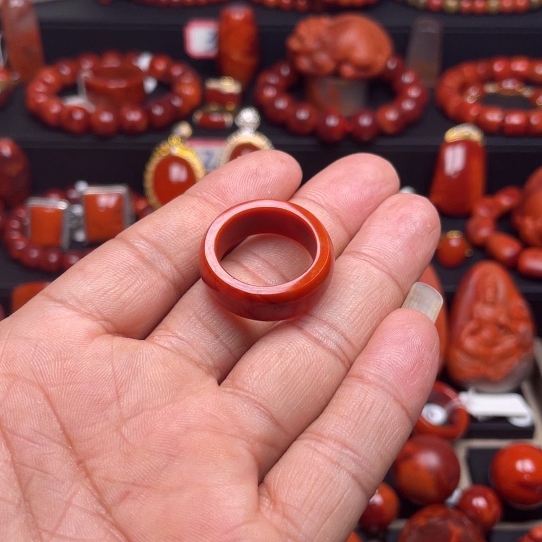 南红玛瑙珠宝奇石未镶嵌戒指