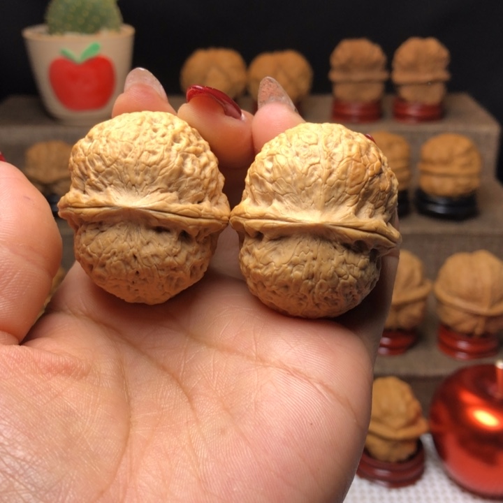 文玩核桃把件40凤团绣球