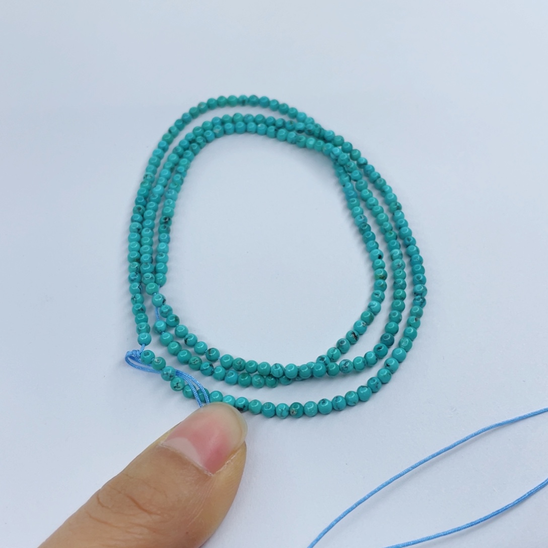 绿松石颈饰未镶嵌