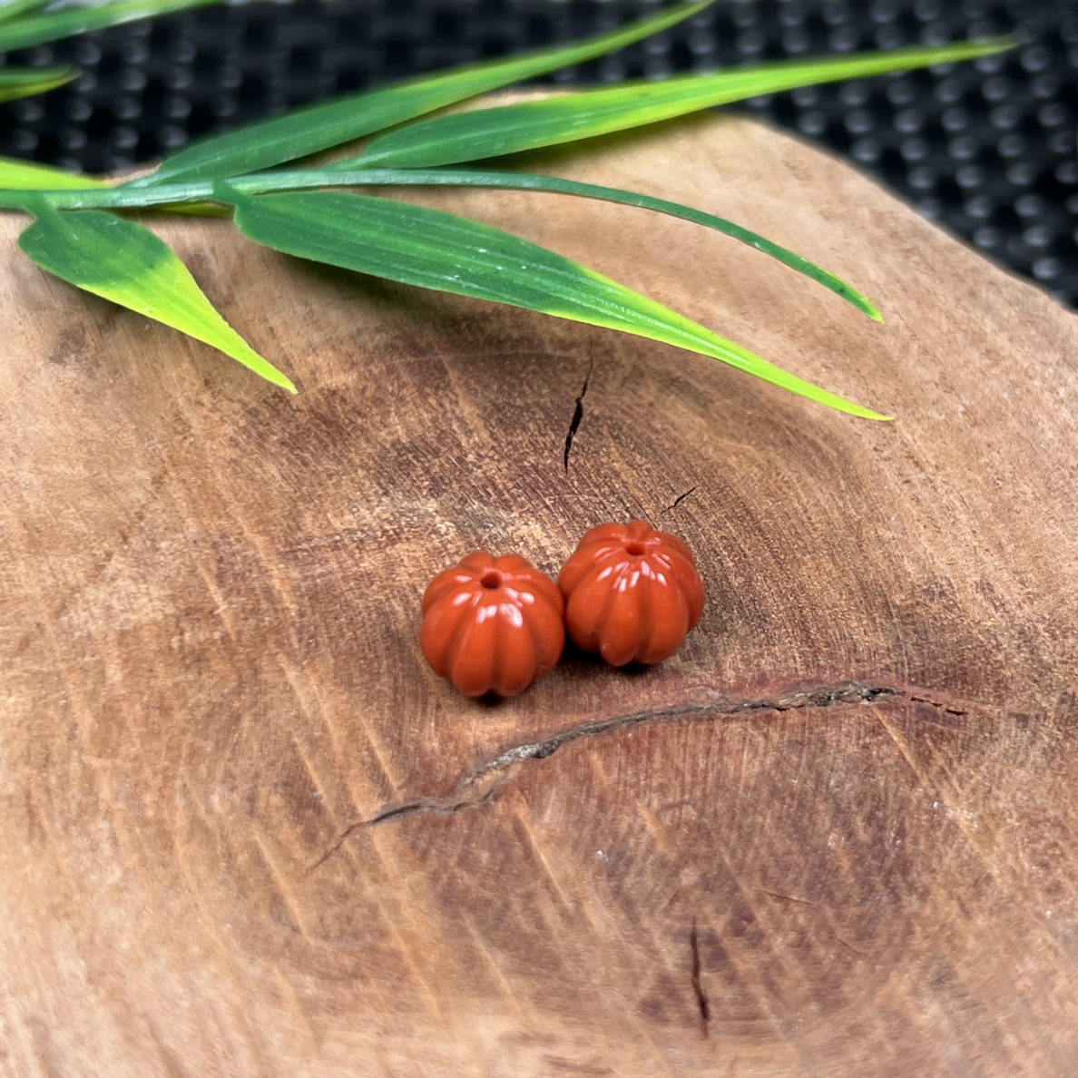 一对8mm瓦西料多瓣南瓜珠