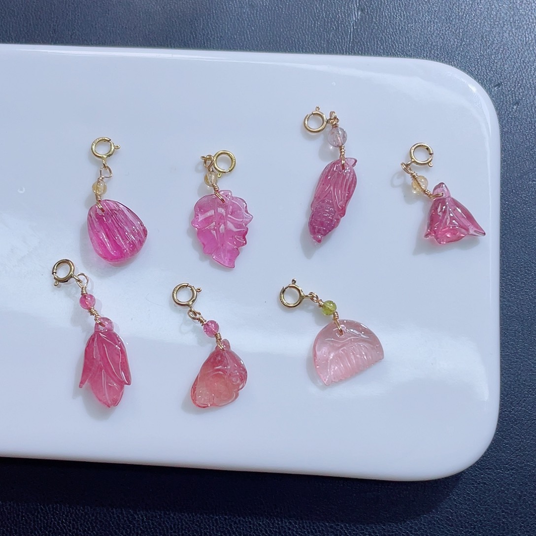 未镶嵌碧玺颈饰多样性发其一