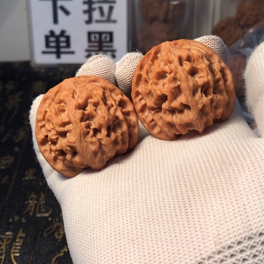 T***o把件文玩核桃苹果42mm