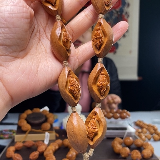 橄榄核手串/手链是**呀橄榄核