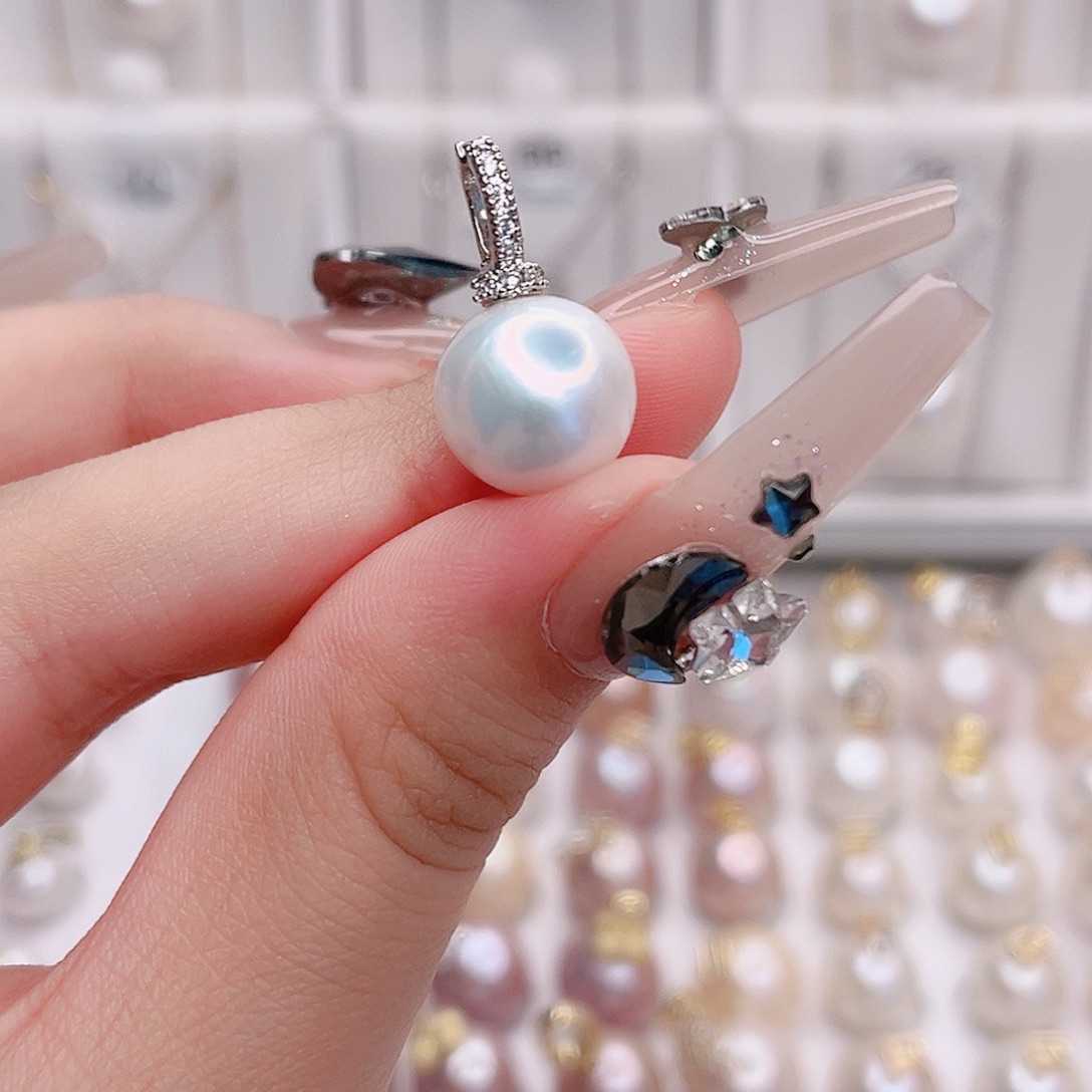 未镶嵌淡水珍珠吊坠(赠链)