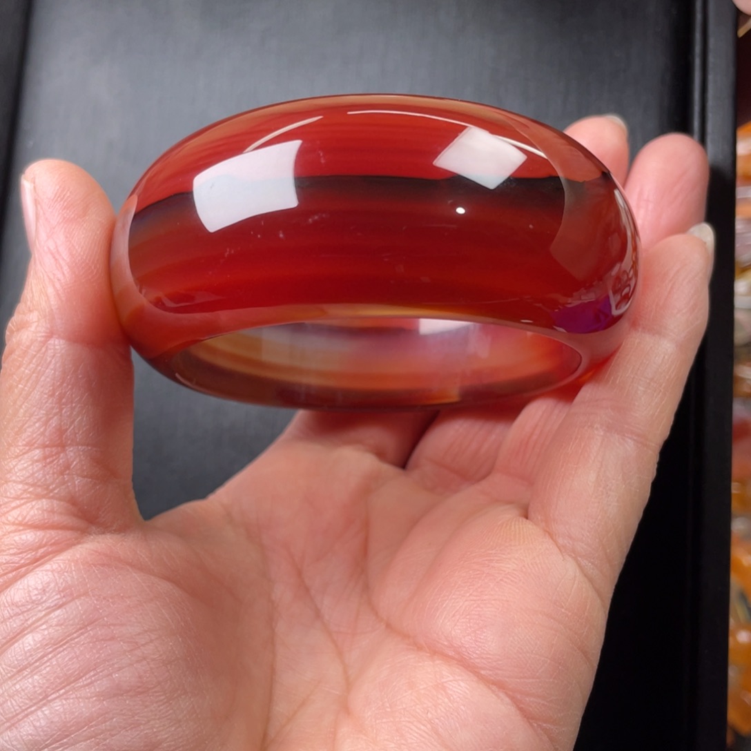 玛瑙/玉髓手镯未镶嵌在**方