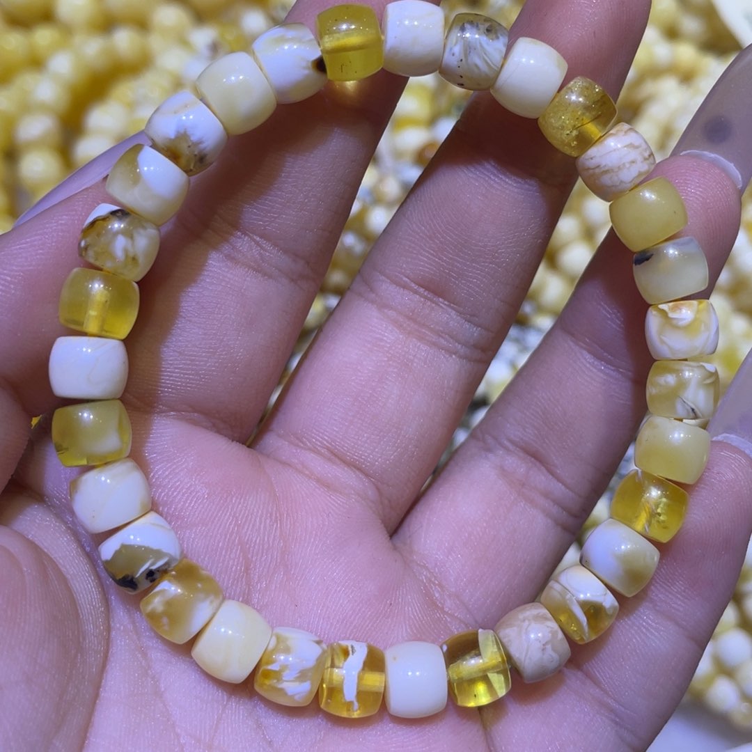 蜜蜡未镶嵌珠宝奇石7.6m