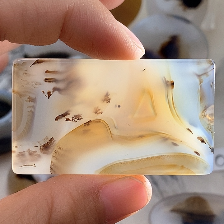 玛瑙/玉髓颈饰未镶嵌