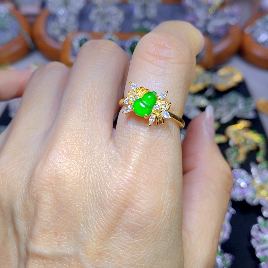 翡翠颈饰银S925镶嵌天然翡翠