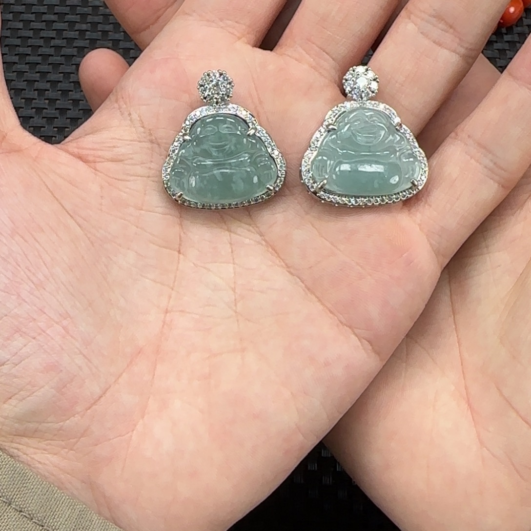 翡翠未镶嵌颈饰jjjjnnnn