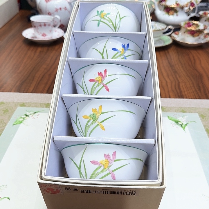 瓷片杯子杯子杯子杯子水杯杯子