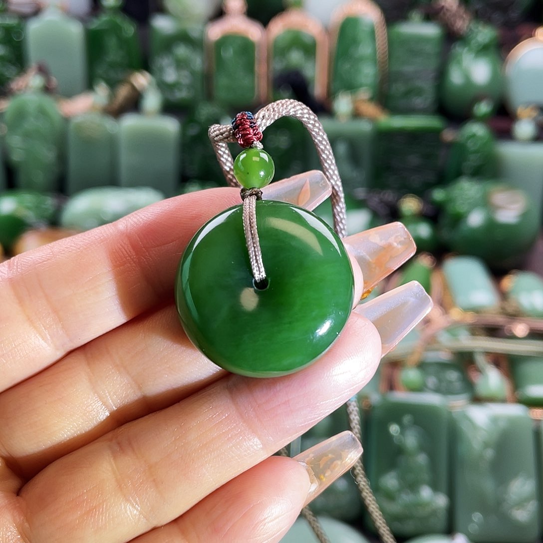 和田玉挂件未镶嵌