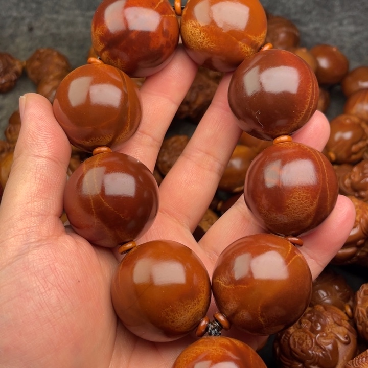 军***哥吊坠橄榄核橄榄核