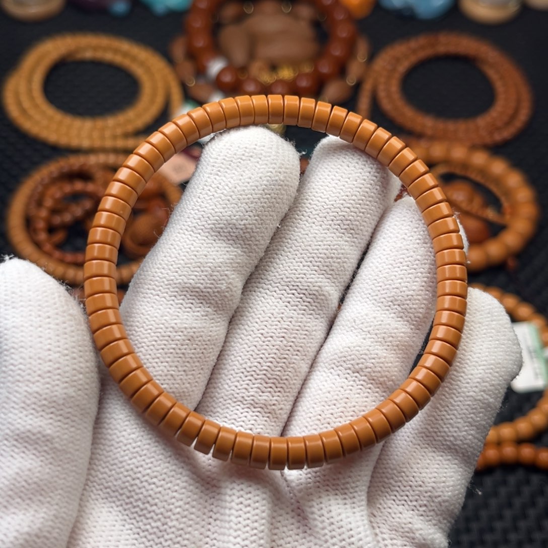 L***林橄榄核吊坠5.4mm橄榄核尖药片单圈