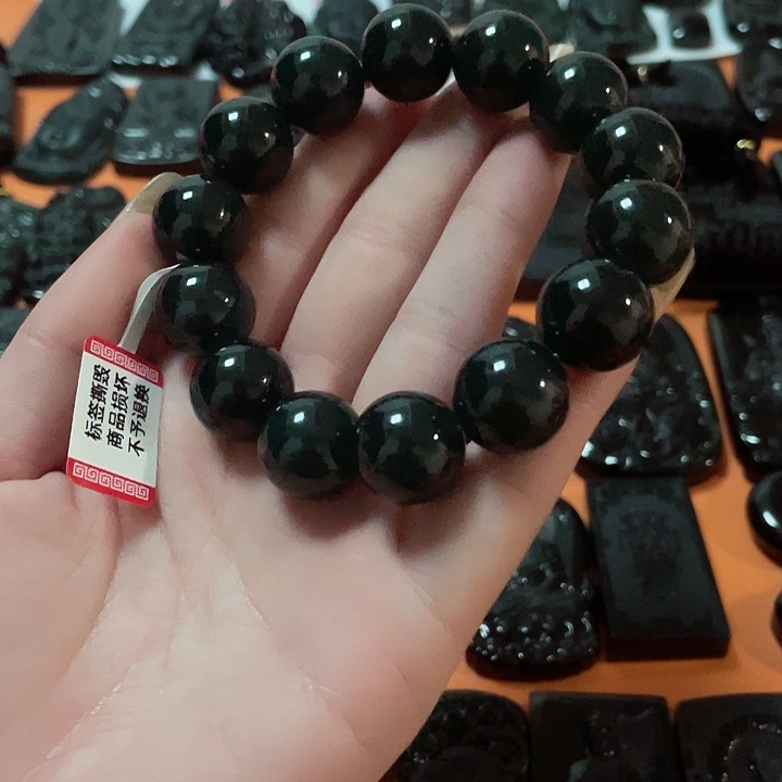 翡翠颈饰未镶嵌用****9