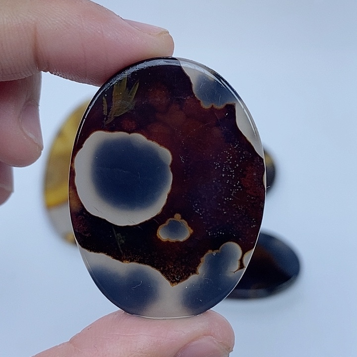 玛瑙/玉髓未镶嵌珠宝半成品