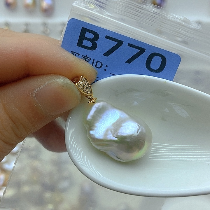 淡水珍珠颈饰未镶嵌