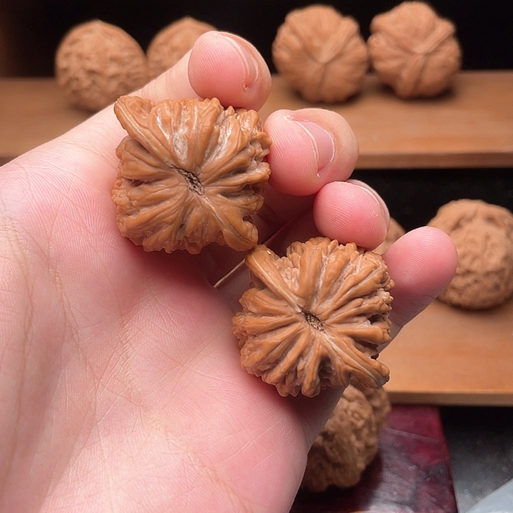 吊坠文玩核桃38.8毕业全品山地四座楼