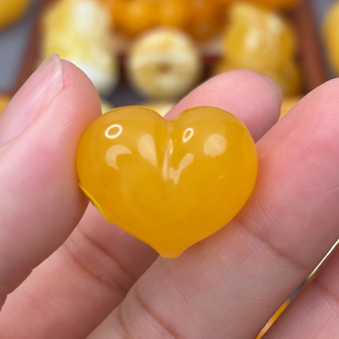 蜜蜡未镶嵌吊坠(不含链)屁桃