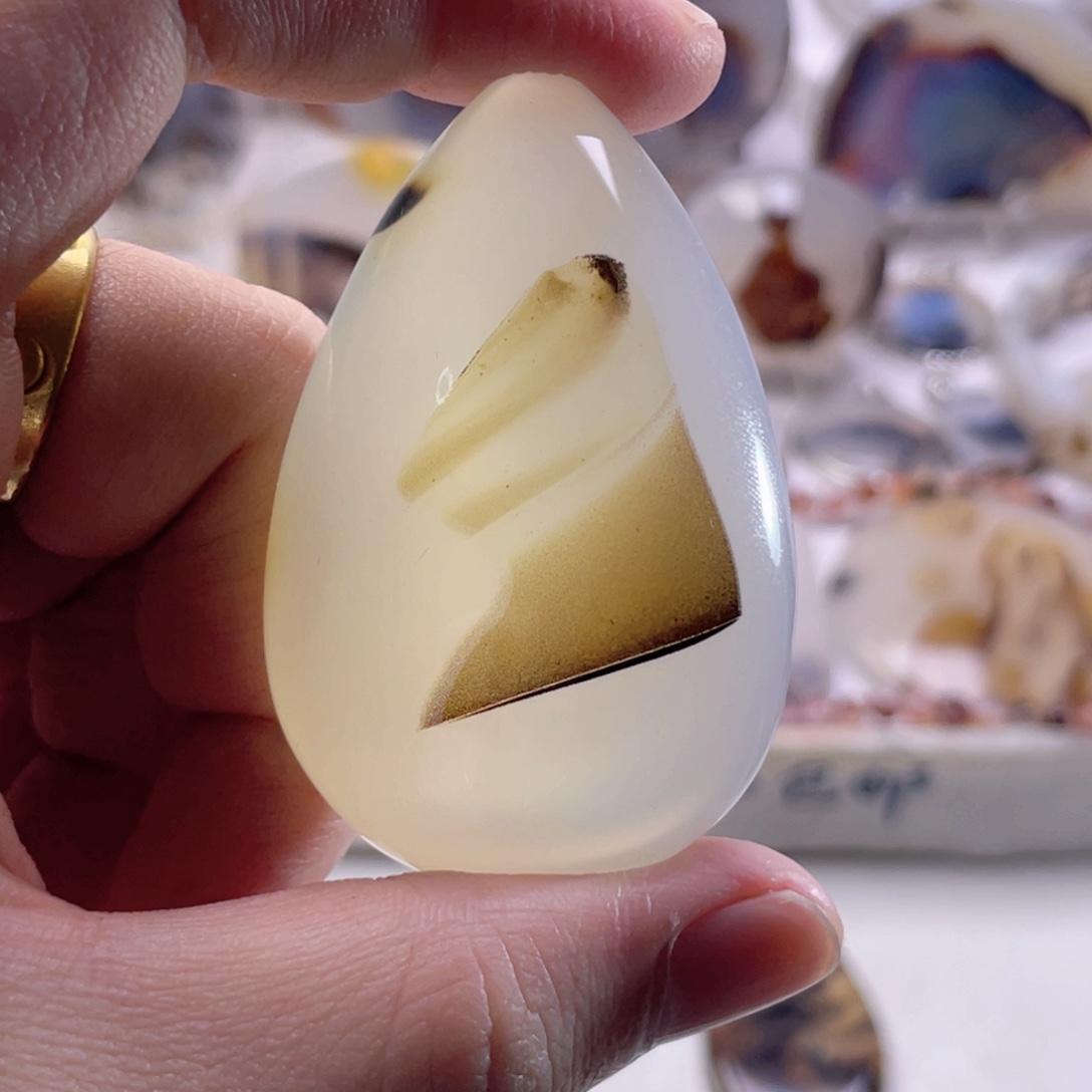 玛瑙/玉髓未镶嵌珠宝奇石