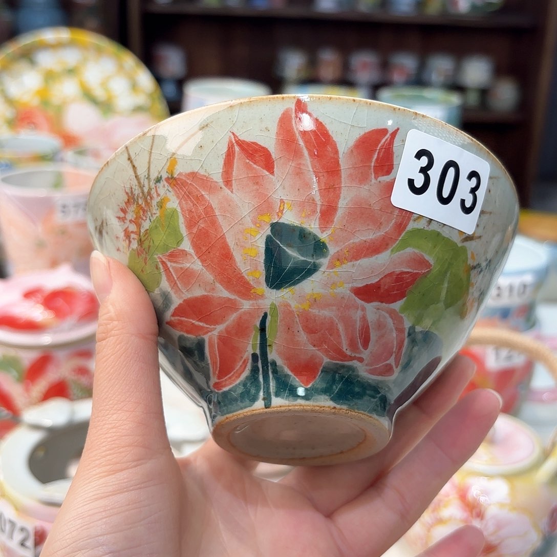 瓷片兔兔好可爱啊我