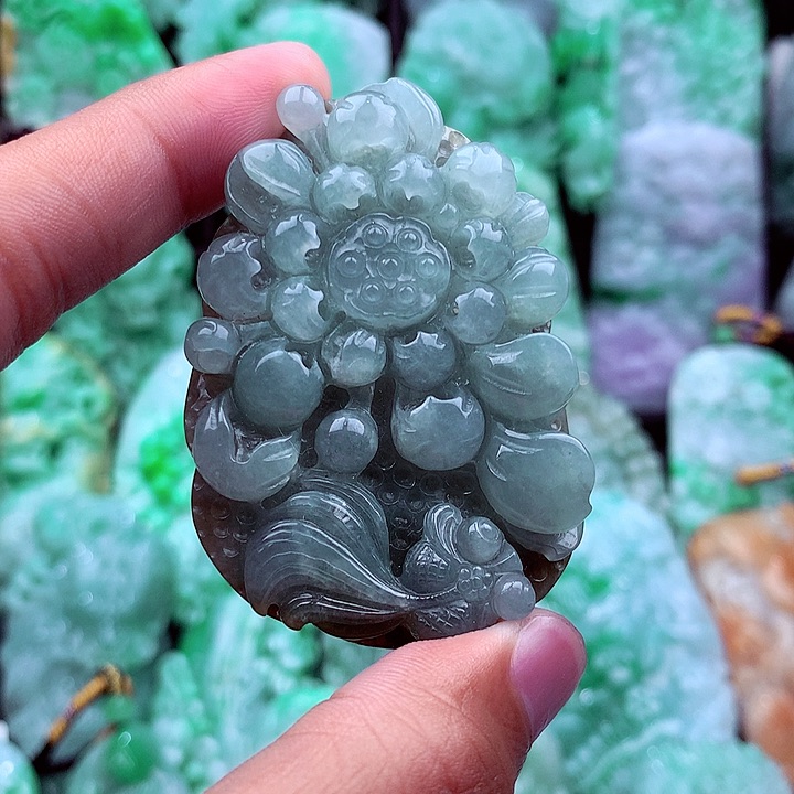 翡翠未镶嵌吊坠(不含链)