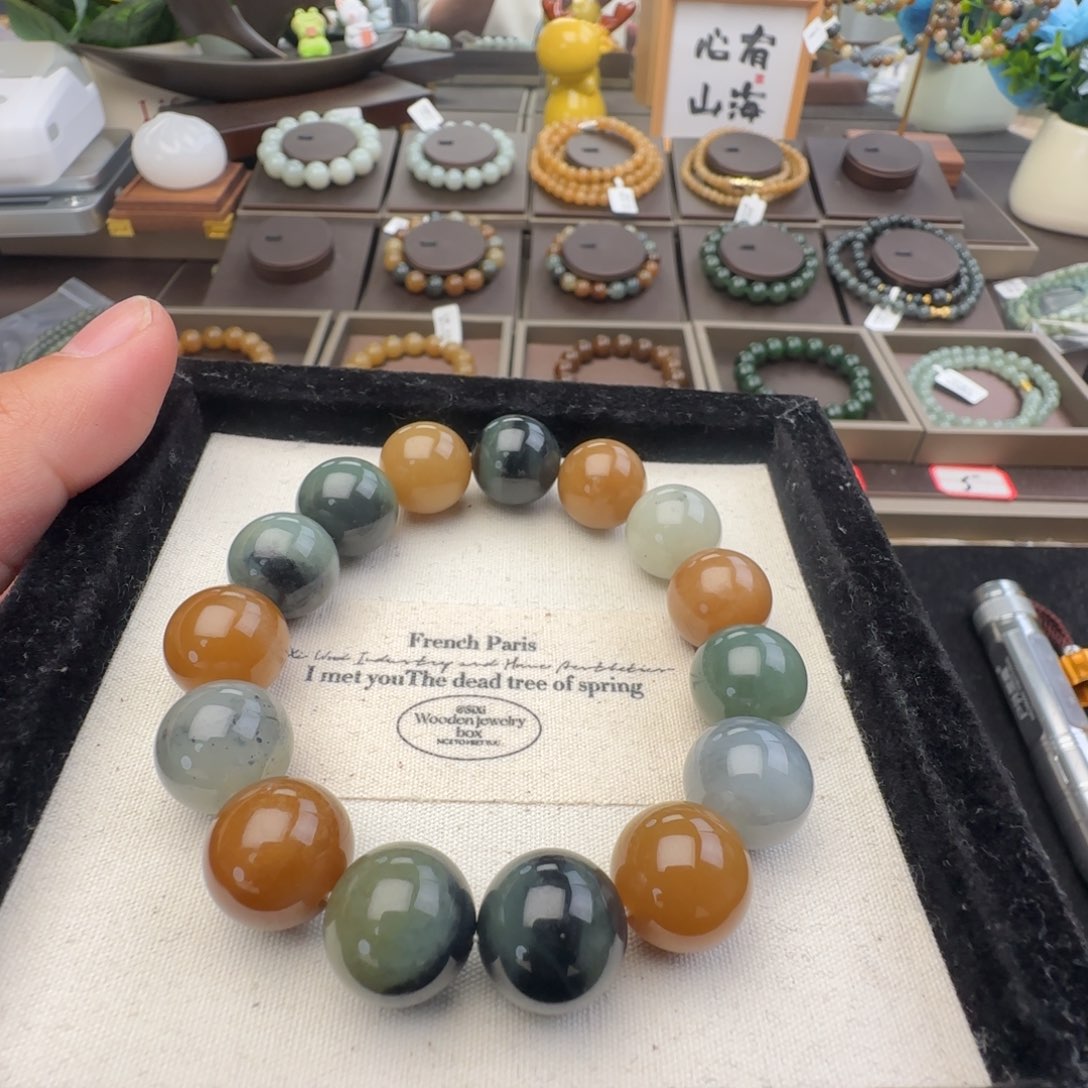 和田玉未镶嵌手链卡14楼兰，2-1