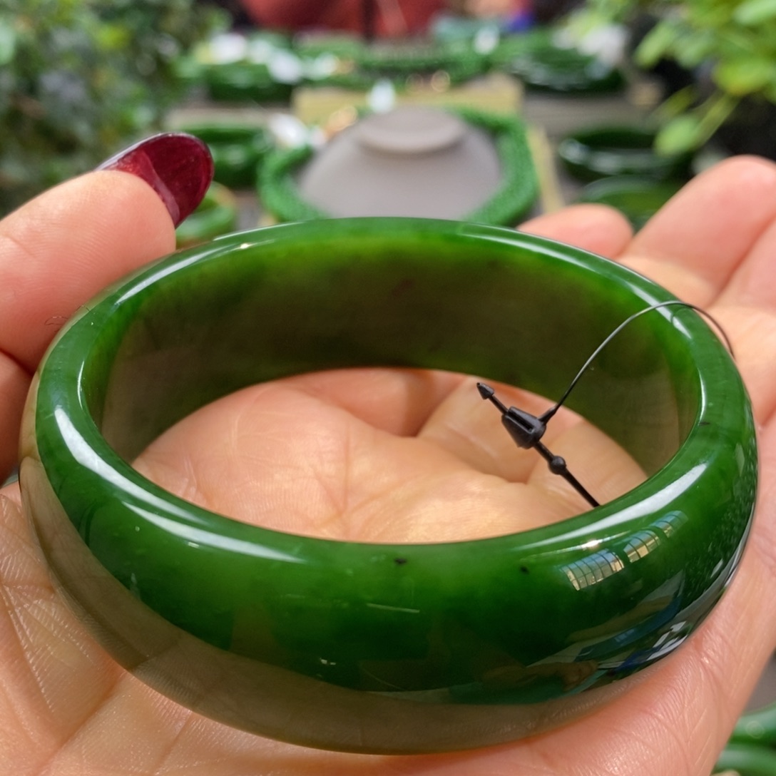 和田玉（碧玉）手镯未镶嵌