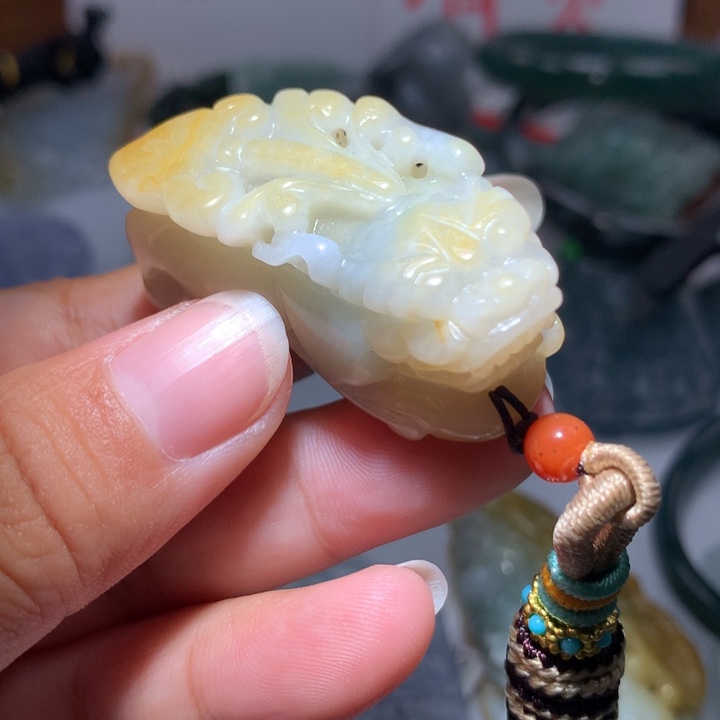 翡翠颈饰未镶嵌保真天然A货翡翠