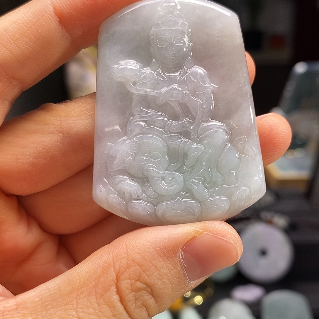 翡翠未镶嵌颈饰普贤