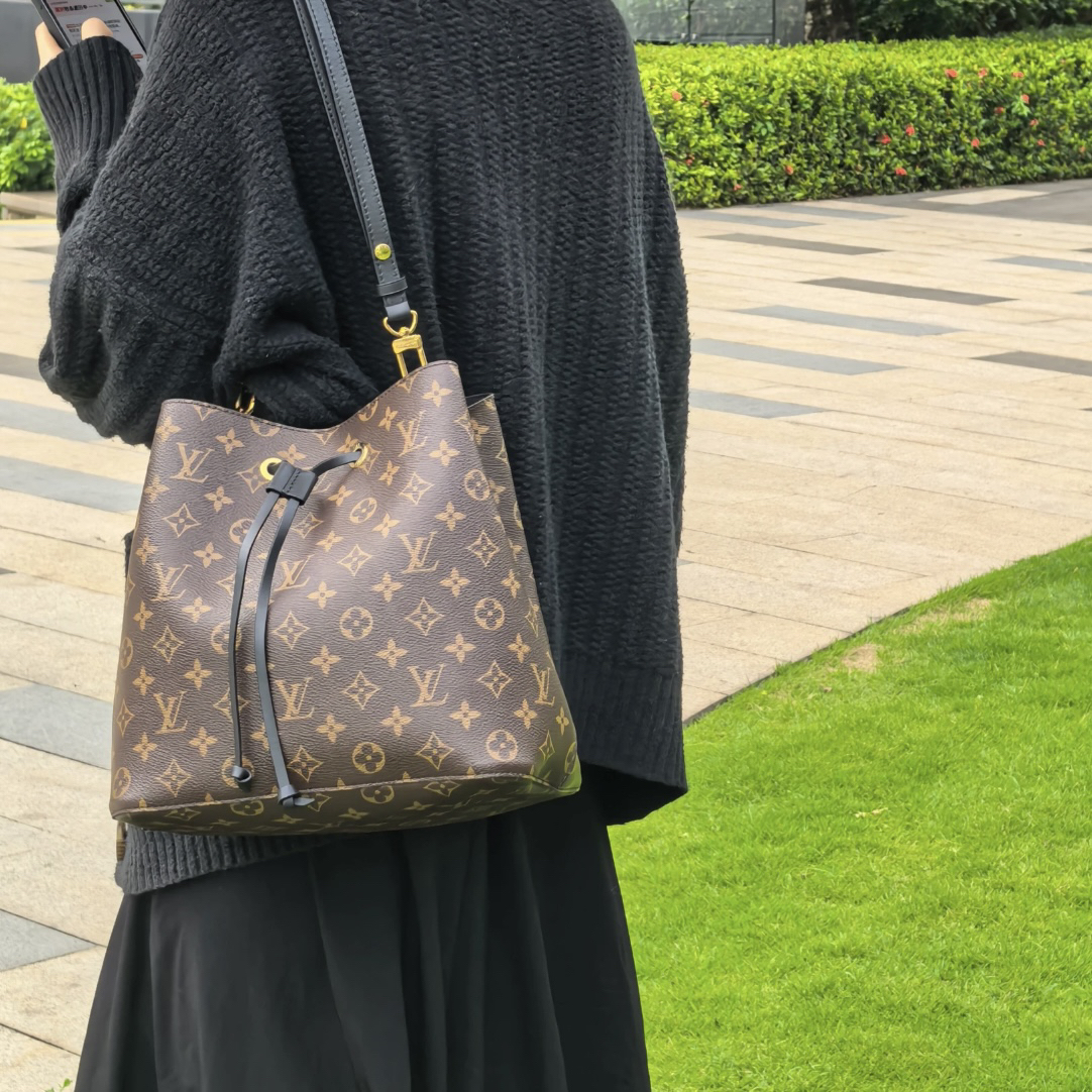 95新 LouisVuitton/路易威登 御古屋/66452/LV 黑水桶 芯片