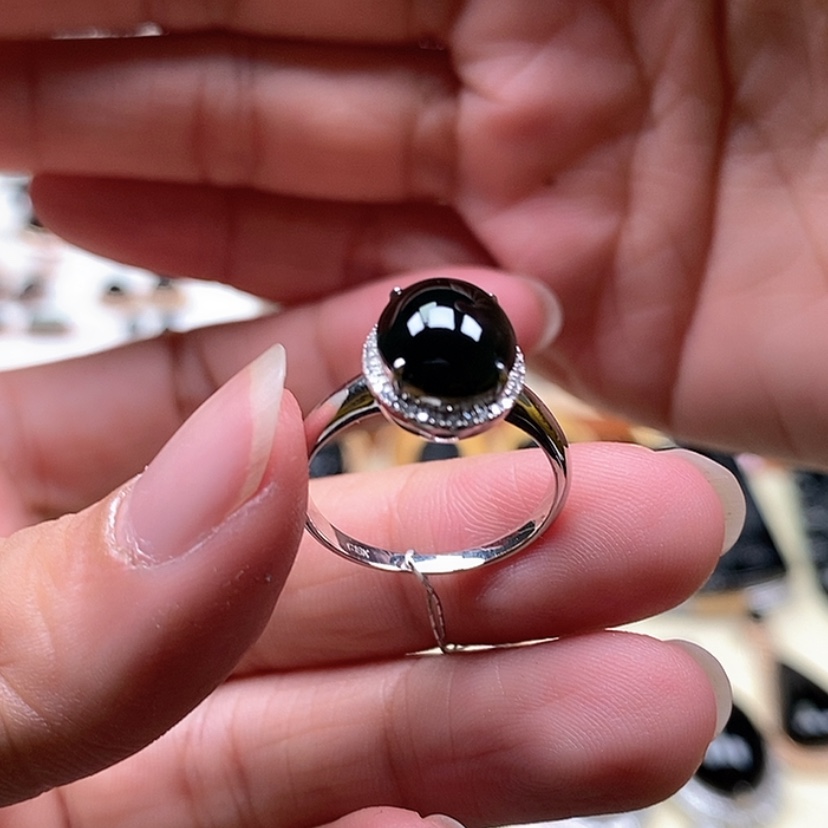 【闪购商品】翡翠戒指18K金镶嵌墨翠