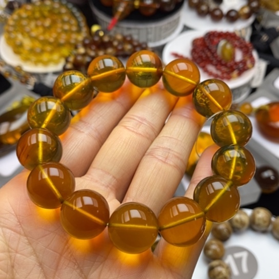 未镶嵌琥珀珠宝奇石