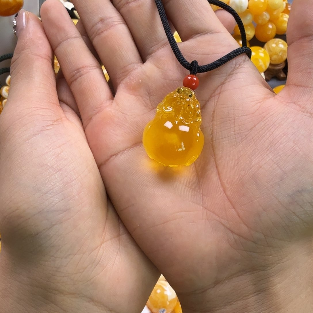 琥珀珠宝奇石未镶嵌