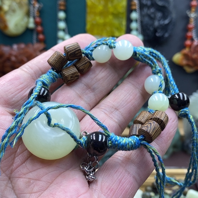 【闪购商品】未镶嵌岫玉手牌