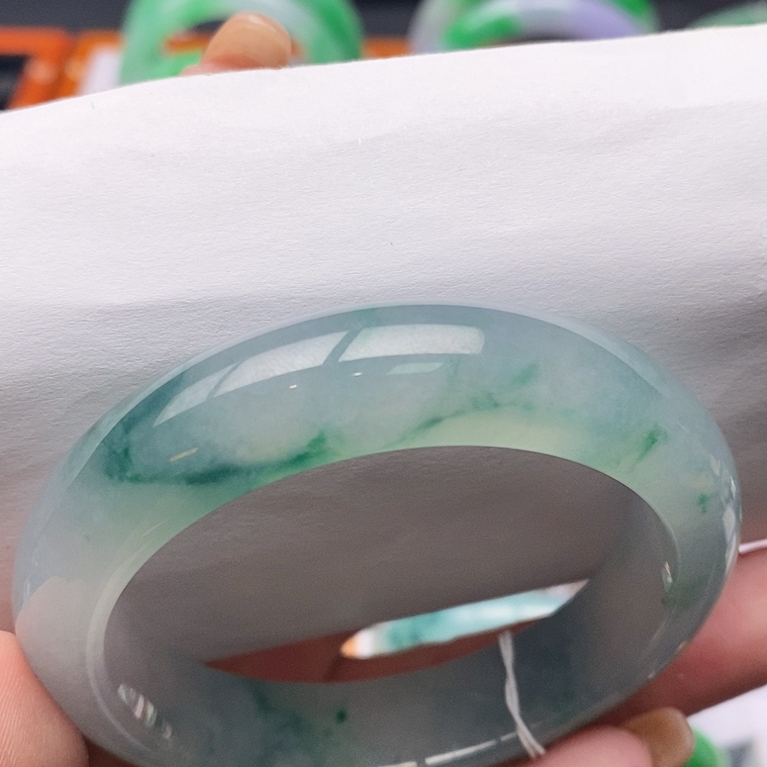 翡翠未镶嵌手镯54