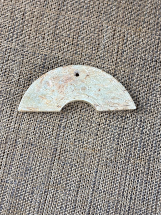 和田玉未镶嵌挂件摆件