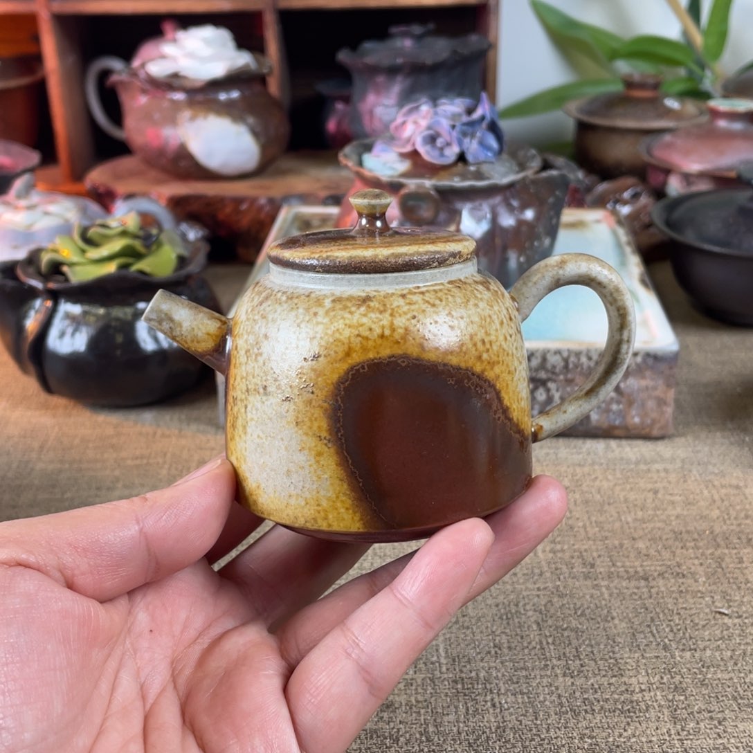 乖乖壶。  福利。 陶泥。容量150