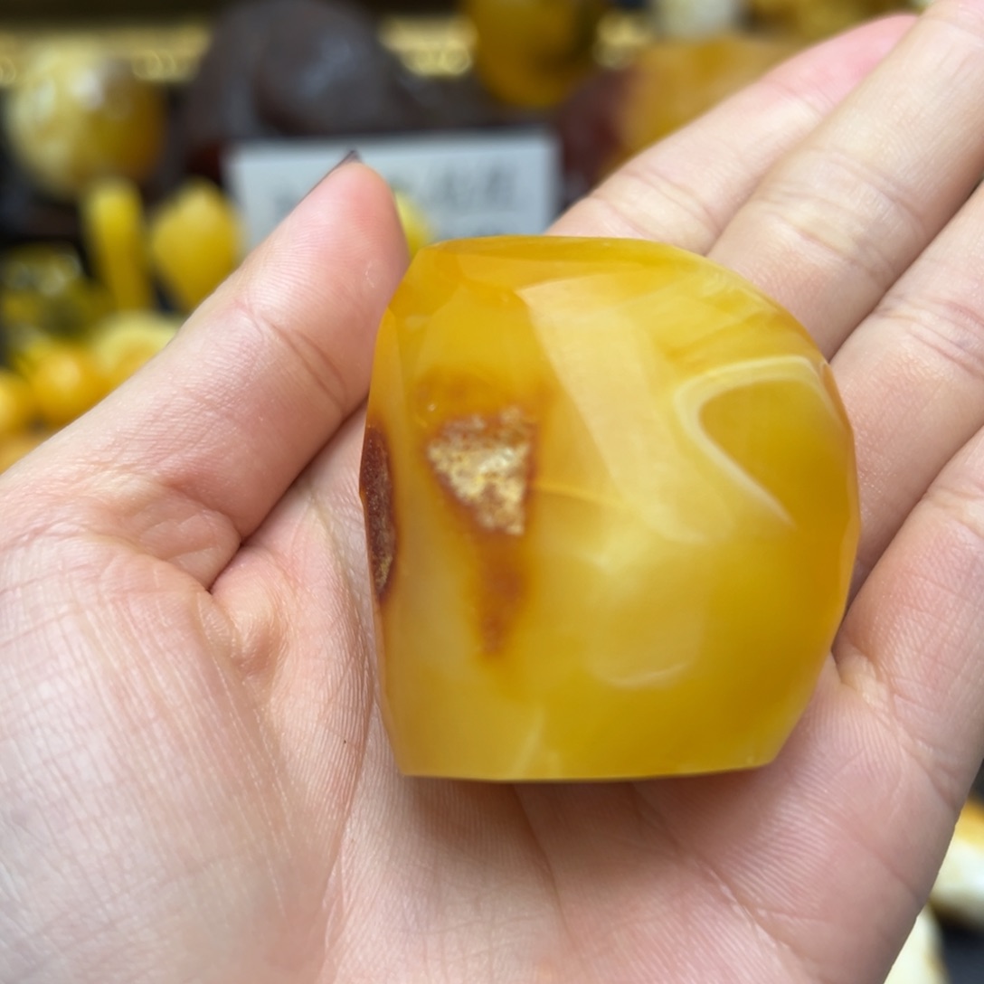 定制琥珀未镶嵌蜜蜡