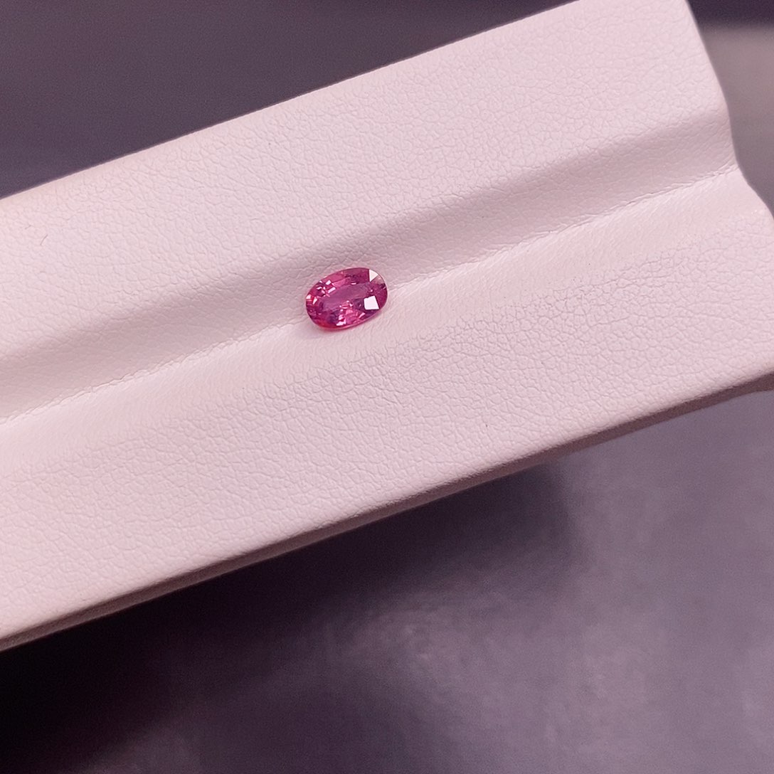 裸石蓝宝石0.64克拉