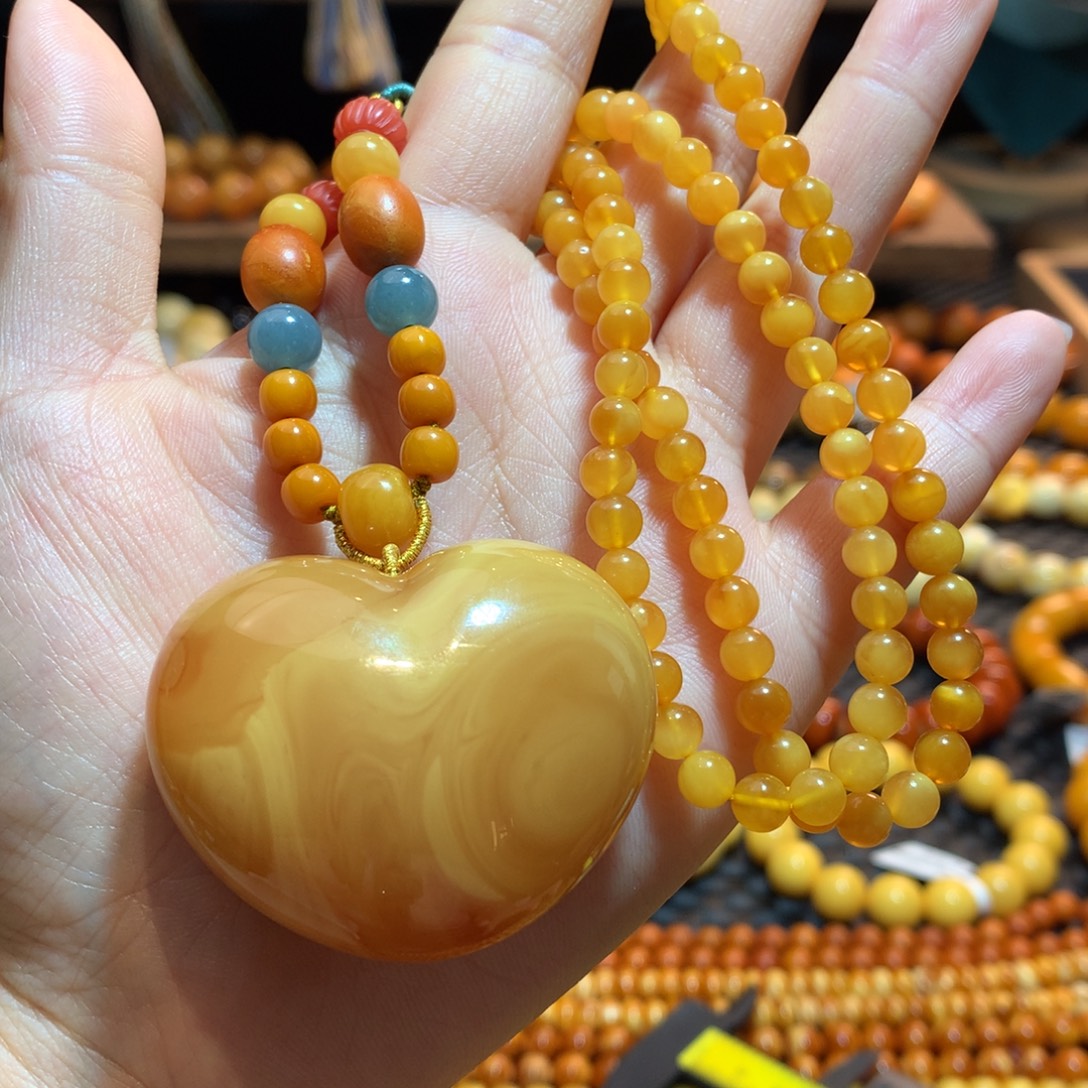 蜜蜡未镶嵌吊坠(赠链)