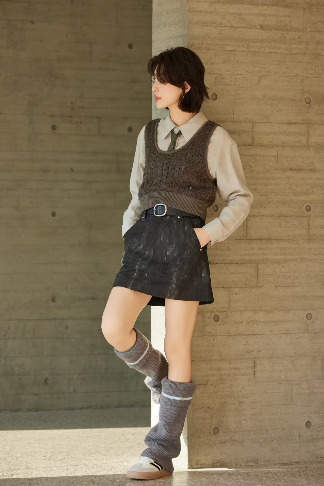 两件套针织背心拼接衬衫女时尚百搭设计感上衣