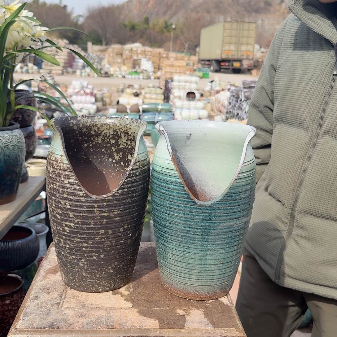 紫砂花盆缺口口15高25（两个