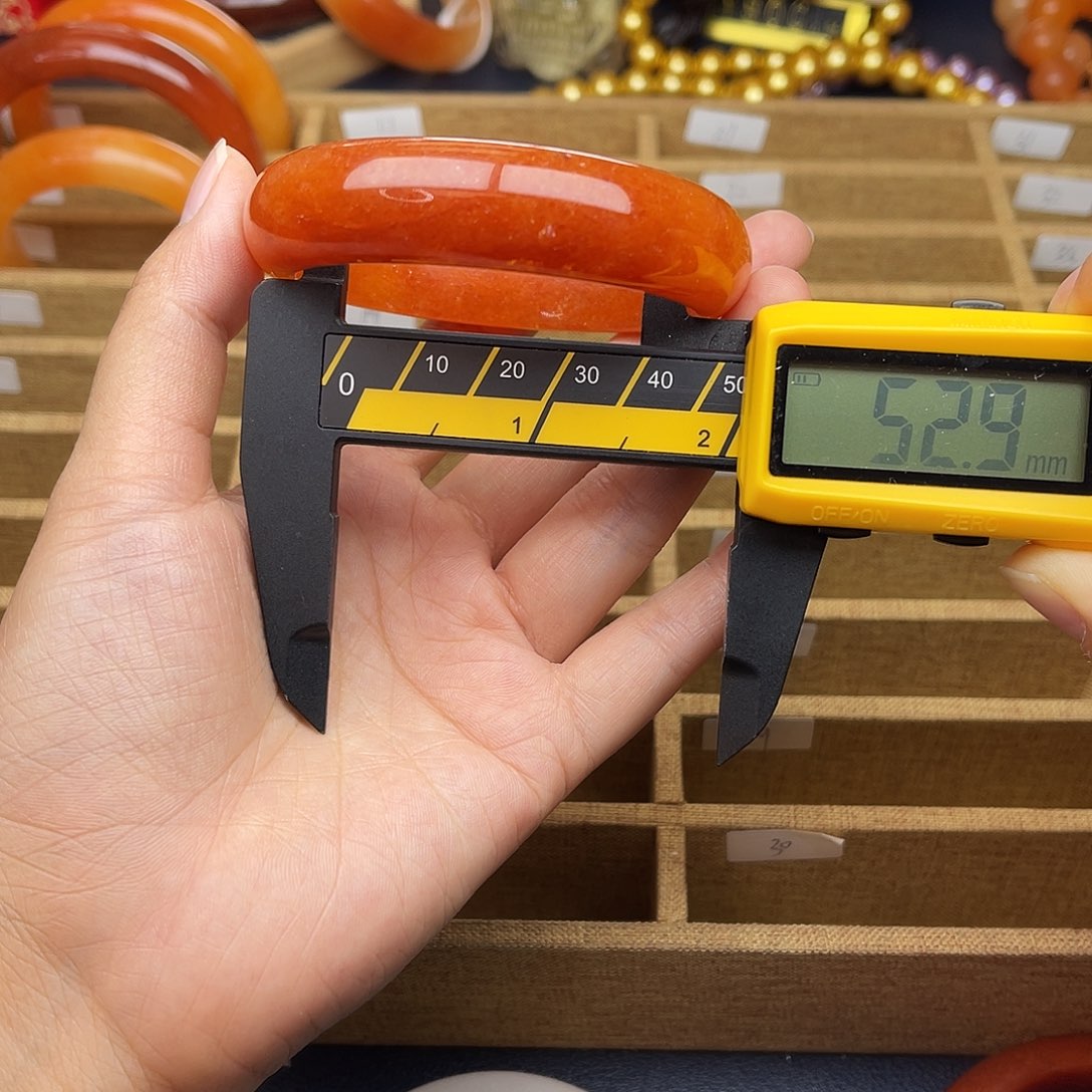 合金石英质玉（黄龙玉）手镯茄山老油料福利4号