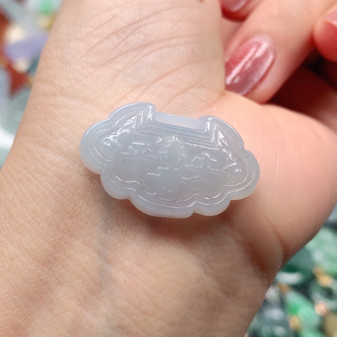 【闪购商品】翡翠吊坠(不含链)未镶嵌